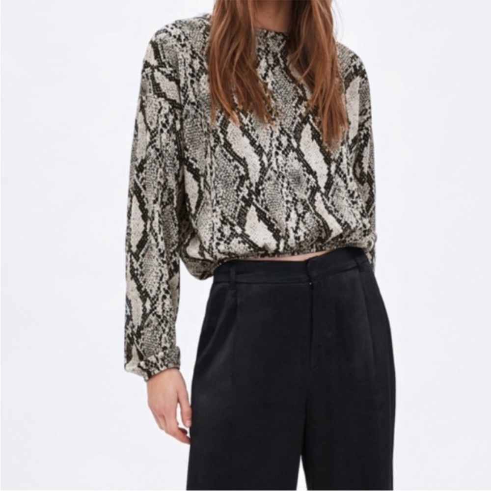 Zara snakeskin print cropped top size medium